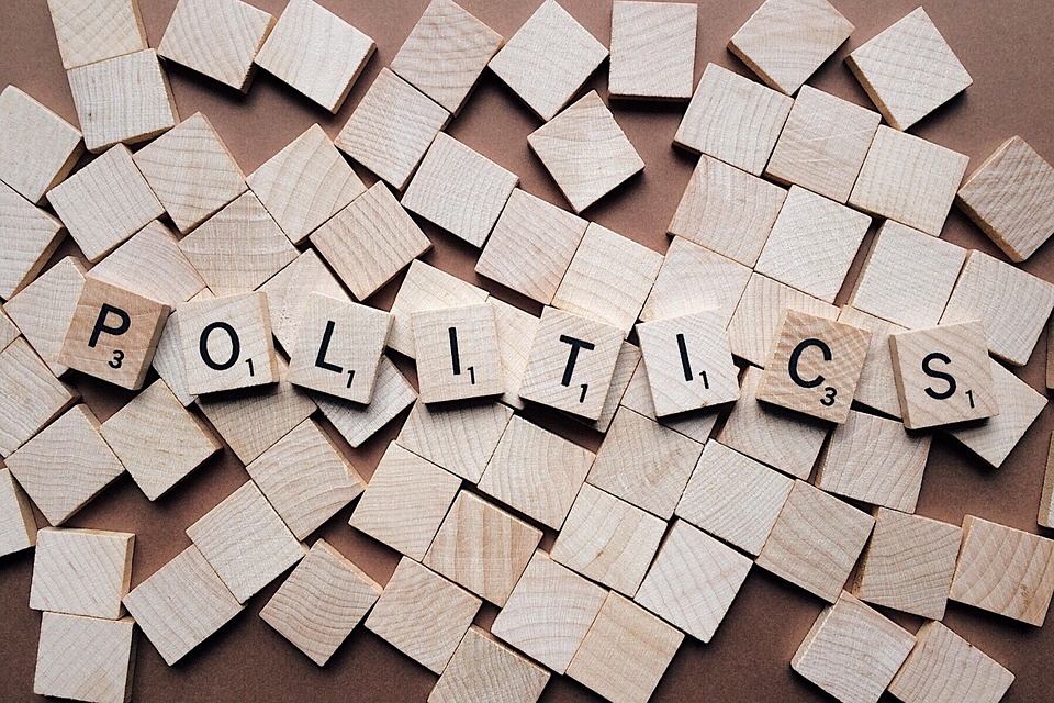 A globális, a lokális és a szuverenista. Az állampolgári nevelés dilemmái