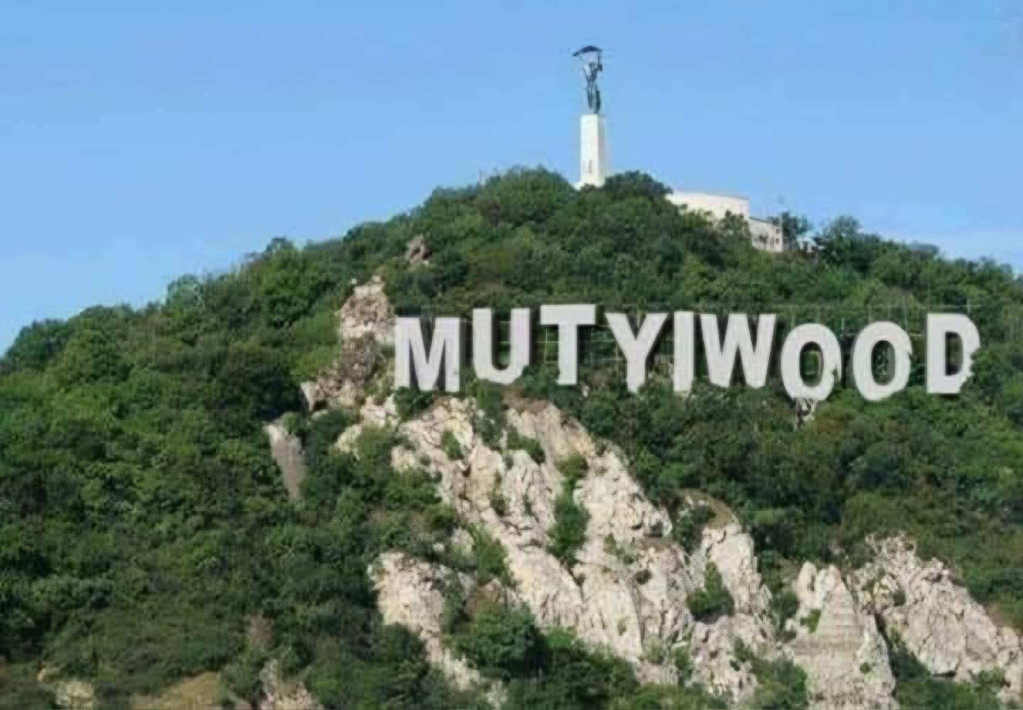 Uborkaszezon helyett mémek